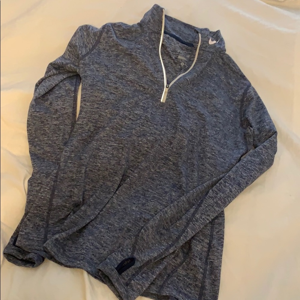 LIKE NEW Nike dri fit pullover